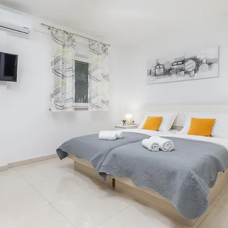 Apartment Marine Lux