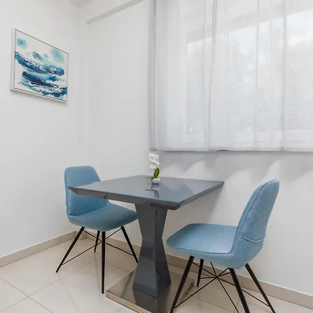 Marine Lux Apartment