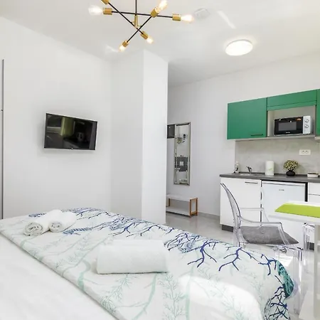 Marine Lux * Пула