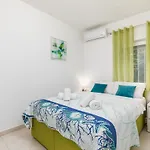 Marine Lux * Pula